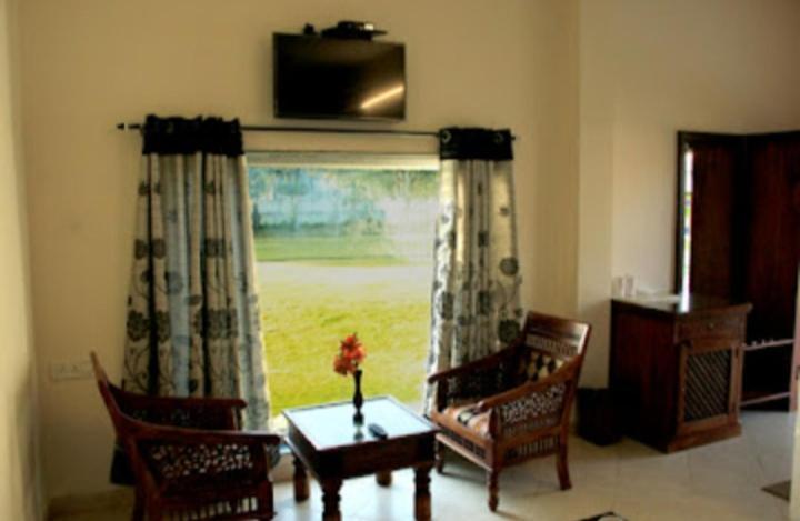 Royal Ocean Resort Jaipur Extérieur photo