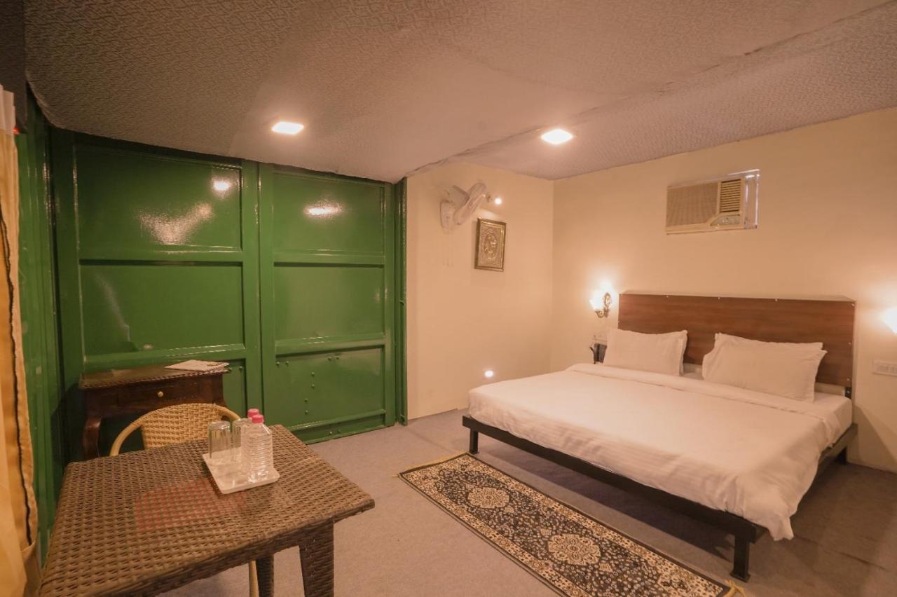 Royal Ocean Resort Jaipur Extérieur photo