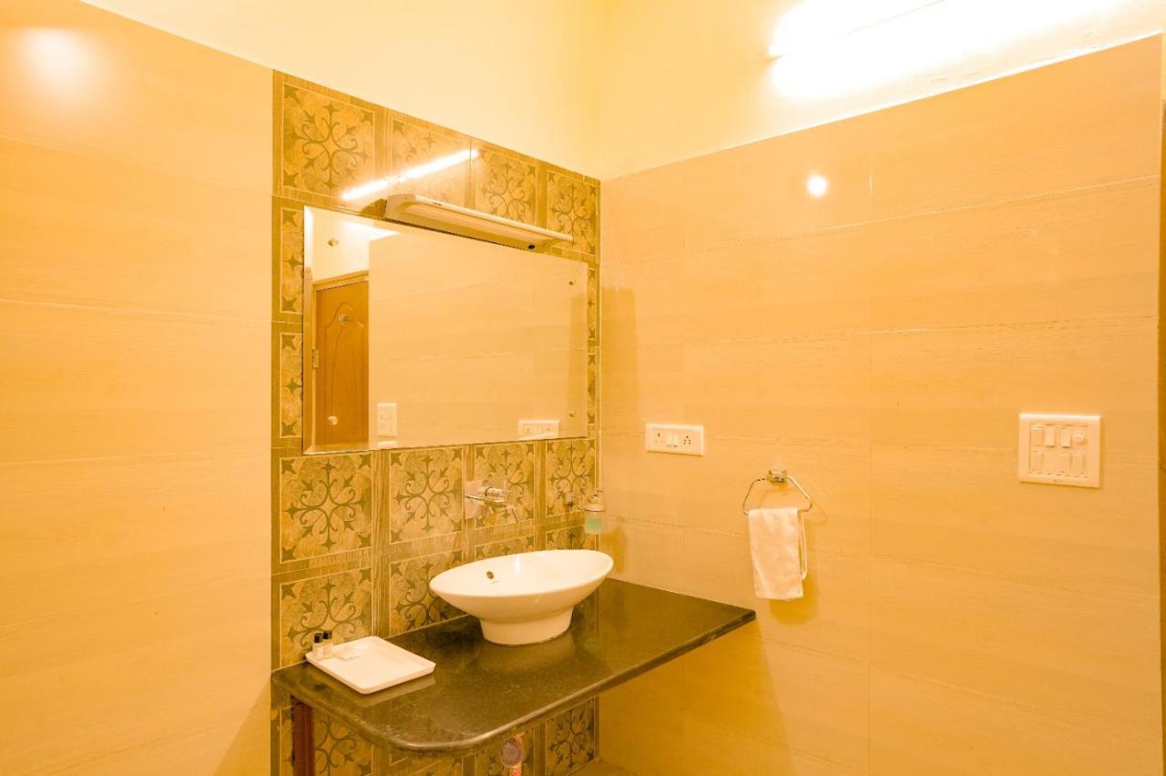 Royal Ocean Resort Jaipur Extérieur photo