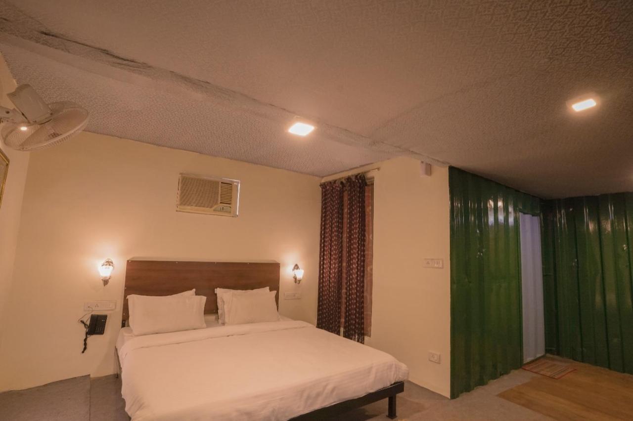 Royal Ocean Resort Jaipur Extérieur photo