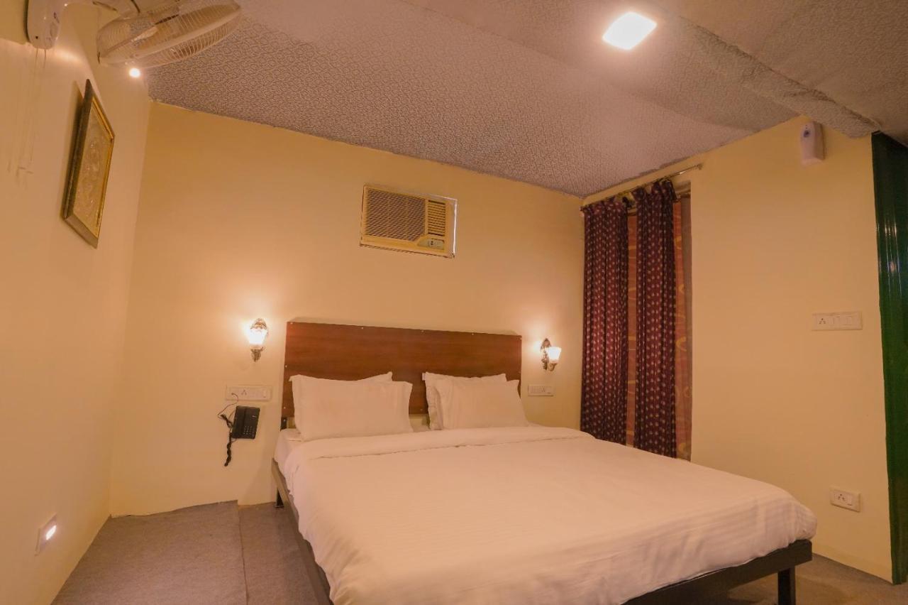 Royal Ocean Resort Jaipur Extérieur photo