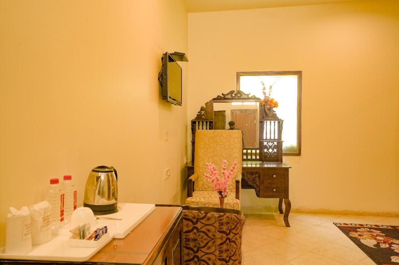 Royal Ocean Resort Jaipur Extérieur photo